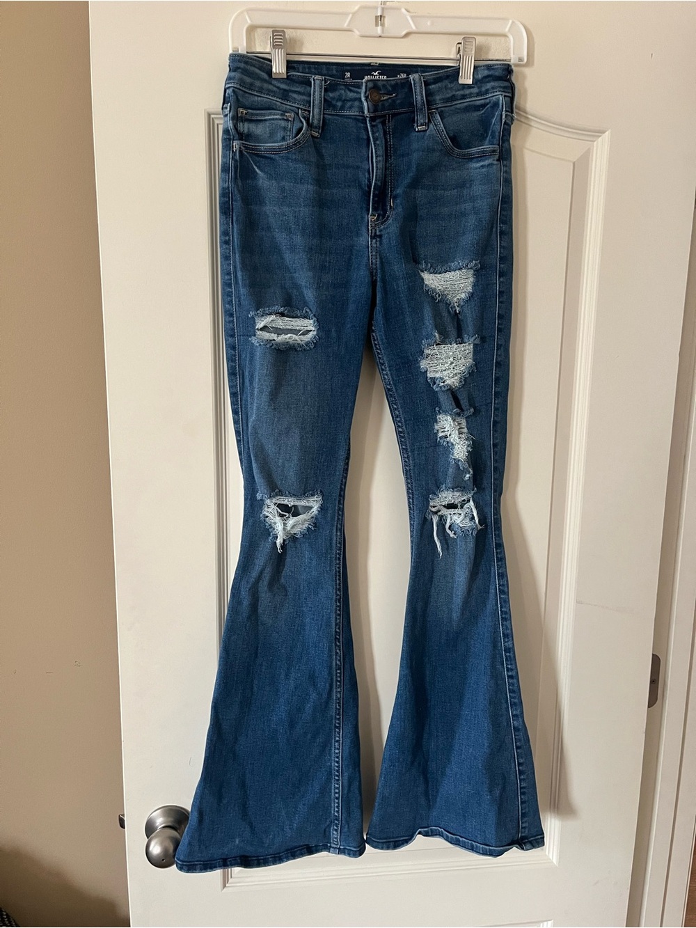 Hollister Medium Blue Distressed High Rise Flare Jeans Women’s size 2